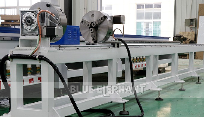 M&aacute;quina ELECNC-2070 Carousel ATC CNC Router