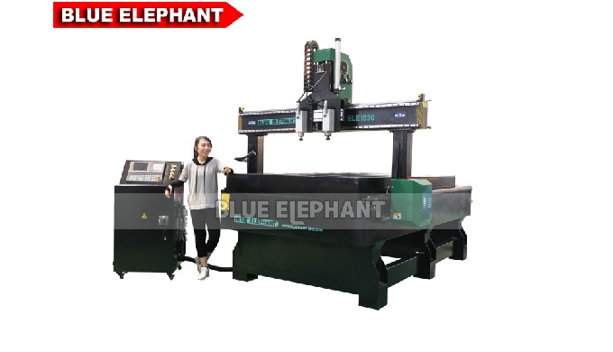 ELECNC-1530 M&aacute;quina CNC de m&uacute;ltiplas cabe&ccedil;as para trabalhar madeira