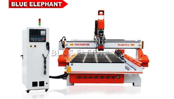 M&aacute;quina do router do CNC do ATC ELECNC-1530 para a factura da porta