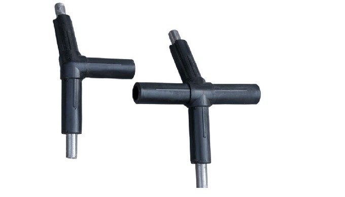 Plastové komponenty pro nábytkářský průmysl