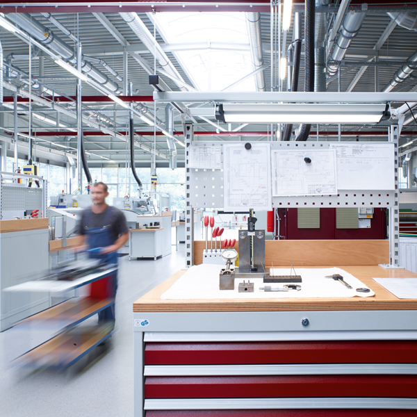 Individuell einstellbares Licht an den Arbeitsplätzen der Richard Wolf GmbH Individuell einstellbares Licht an den Arbeitsplätzen der Richard Wolf GmbH