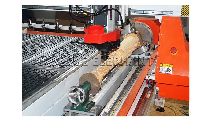 M&aacute;quina do router do CNC do ATC ELECNC-1530 para a factura da porta