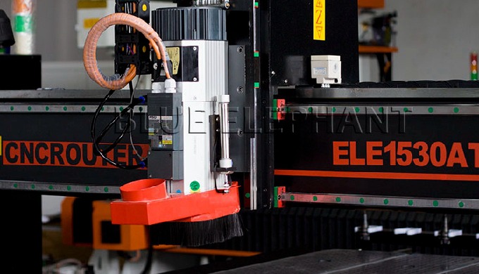 ELECNC-1530 M&aacute;quina ATC 4 eixos CNC para madeira 3D